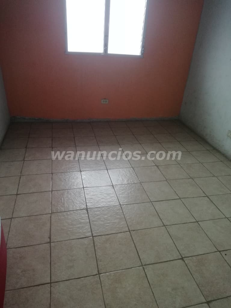 300 US$ - Se alquila casa de 2 pisos en Las Mañanitas Sector 3 (Las Mañanitas) 4