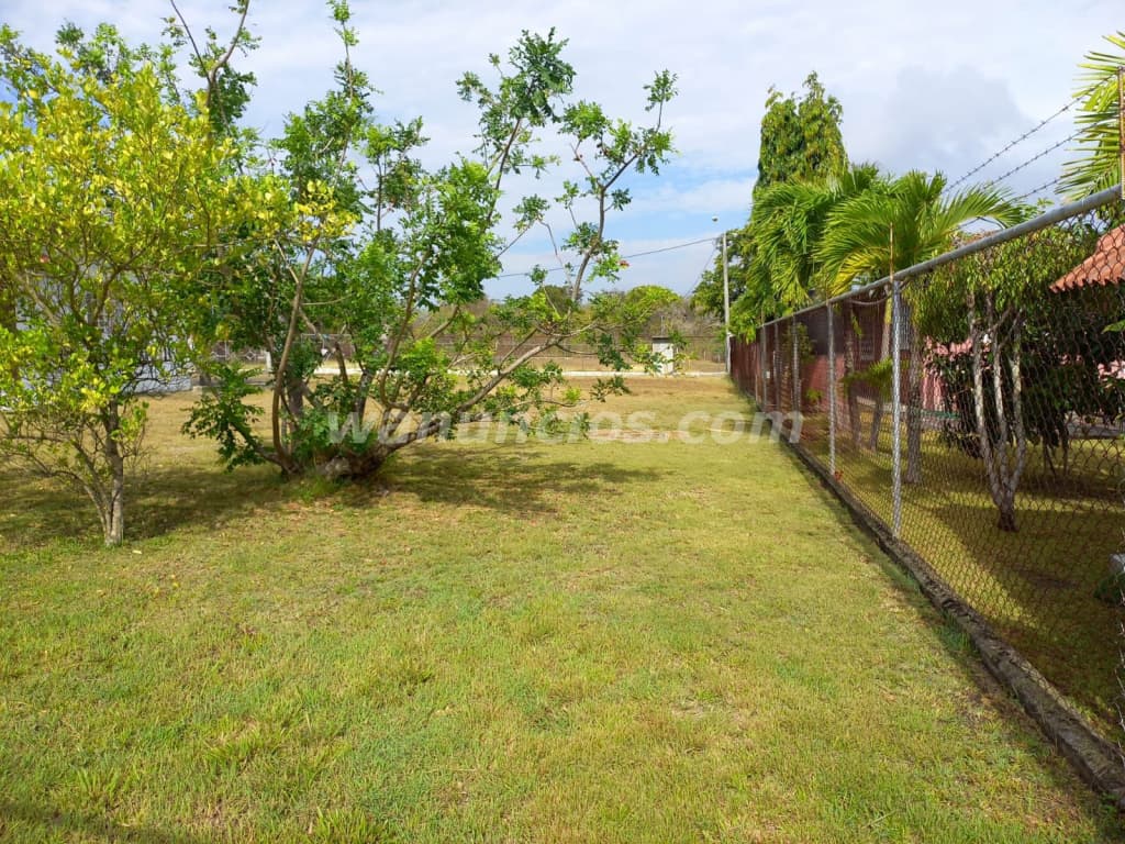 110.000 US$ - Vendo finca en el interior con1060mts de terreno (Chame) 2