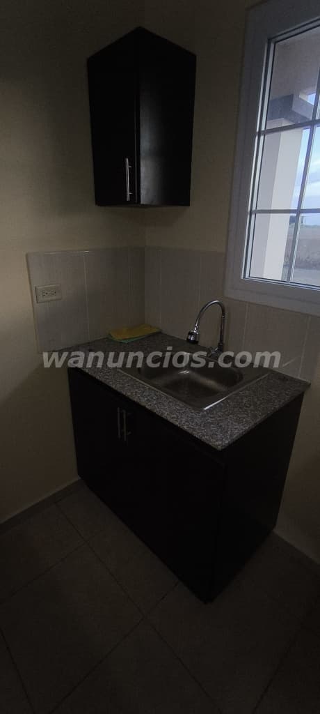 275 US$ - CASA EN LAS LOMAS, DOS HABITACIONES, AGUA 24/7 (LAS LOMAS) 4