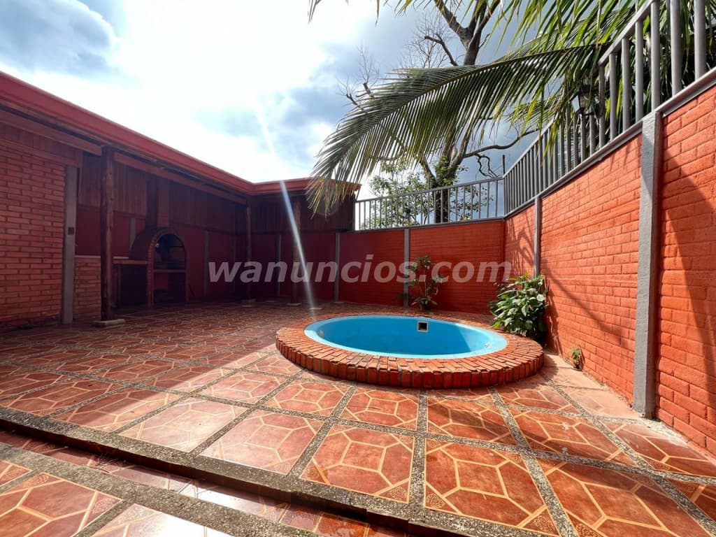 95.000.000 Colones - Venta de hermosa casa en Carrillos bajos (Carrillos bajos de Poás) 2