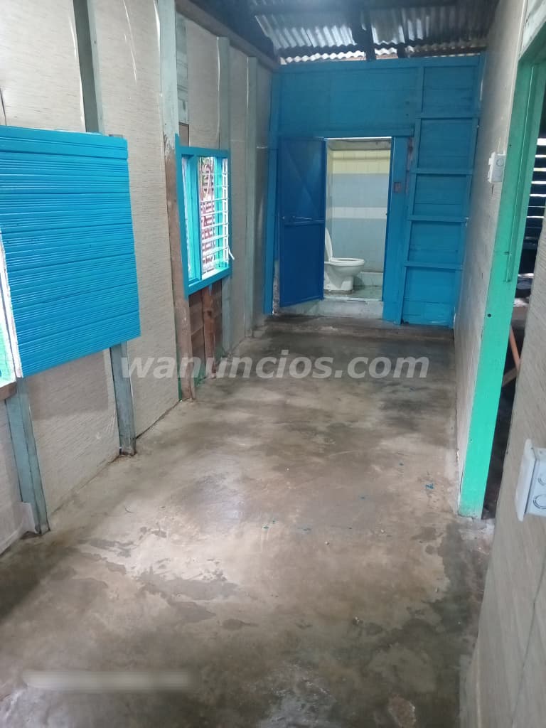 125.000 Colones - Se alquila casa humilde y bien segura en Limón. (Barrio Cristóbal Colón.) 5
