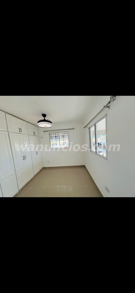 8.900.000 Pesos - Se vende casa de 2 niveles proximo al km 9 Charles con Mella, SDE 4