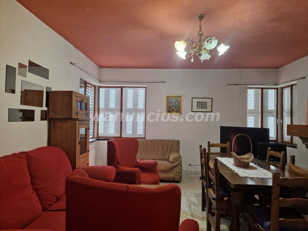 700 € - Se alquila Chalet Amueblado, con Parcela, Garaje, y Patio. (La Adrada, (AVILA)) 2