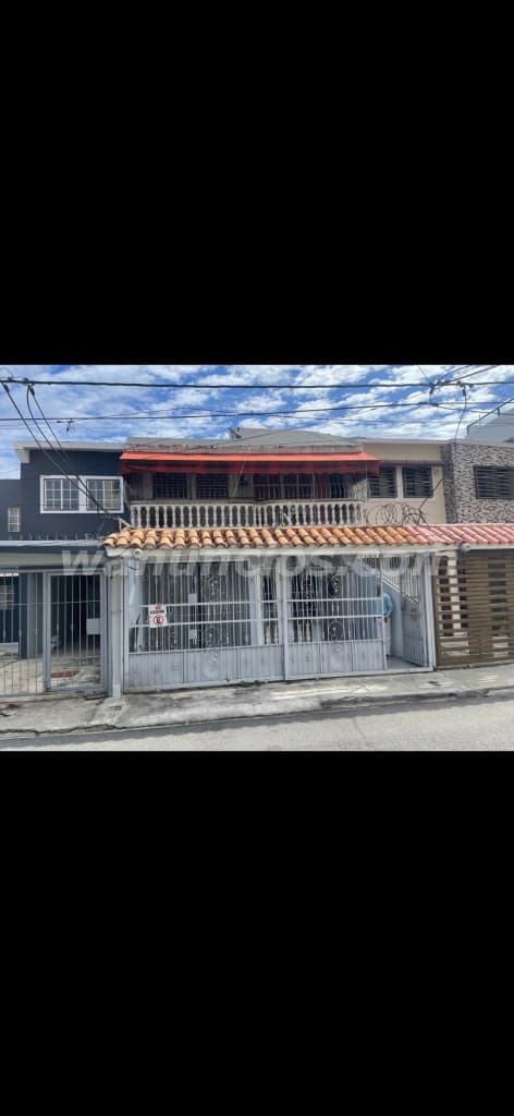 11.000.000 Pesos - Hermosa casa de venta en los Corales del Sur, Sto. Dgo. Este.