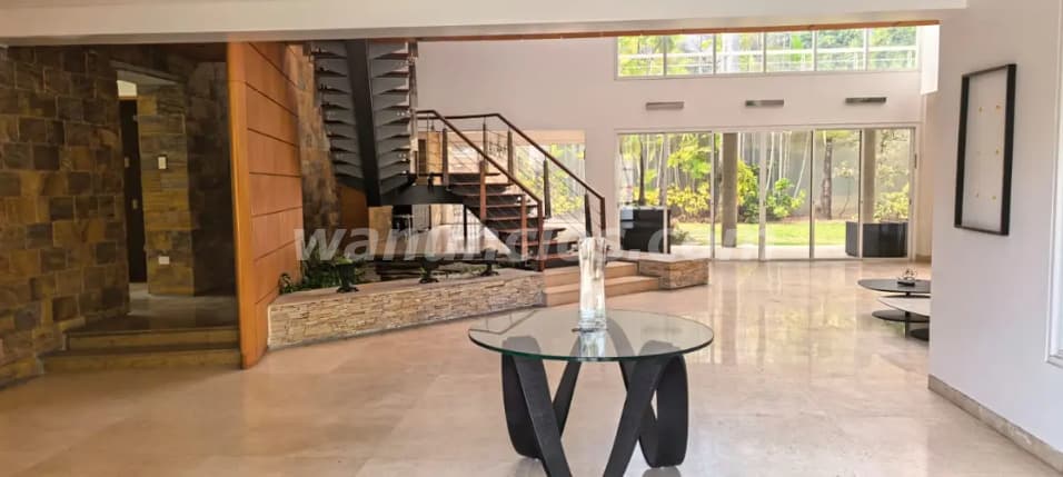2.100.000 US$ - Exclusiva y Hermosa Casa en Avenida Los Chorros (Los Chorros, DC) 2