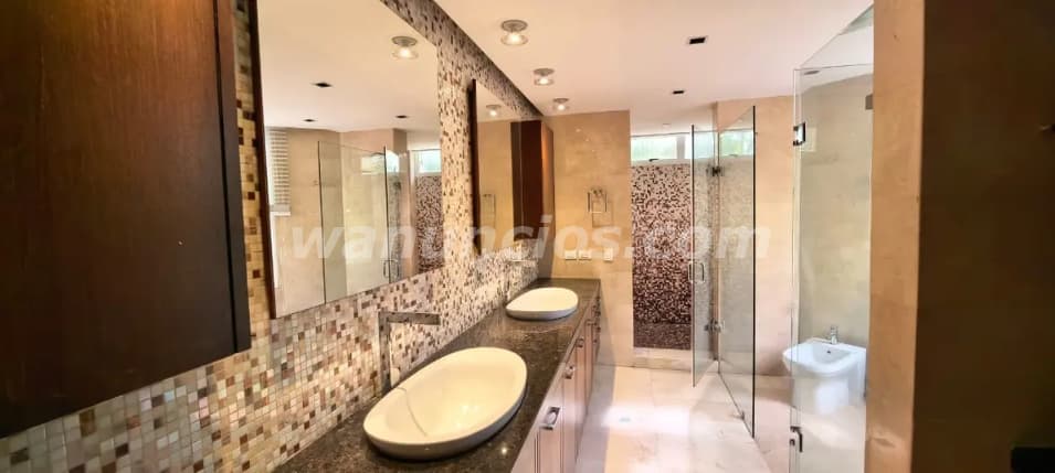 2.100.000 US$ - Exclusiva y Hermosa Casa en Avenida Los Chorros (Los Chorros, DC) 4
