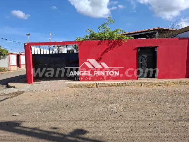 67.000 US$ - CASA COMERCIAL VENTA ALTOS DEL SOL AMADO MARACAIBO (Altos del Sol Amado, MCBO)