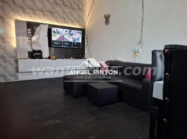 67.000 US$ - CASA COMERCIAL VENTA ALTOS DEL SOL AMADO MARACAIBO (Altos del Sol Amado, MCBO) 2