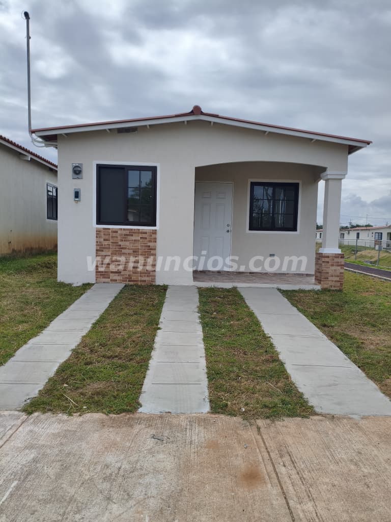 290 US$ - Se alquila casa en Pacora, por Río Chico para más info: 6032-0139 (Pacora)