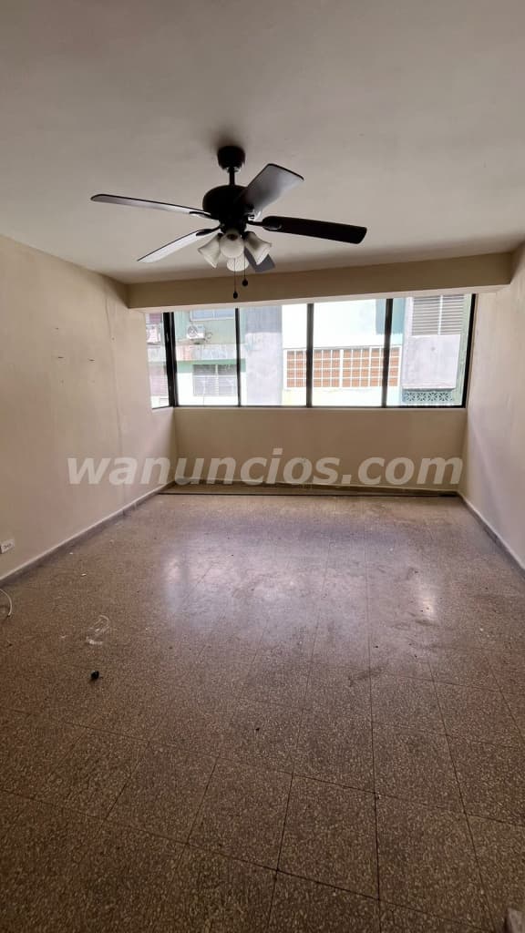75.500 US$ - Vendo céntrico apartamento de 2 recámaras (Miraflores) 2