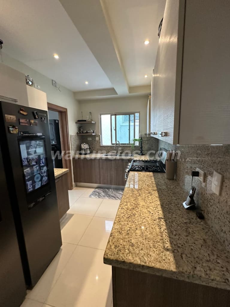 327.000 US$ - US$327,000 Vendo hermoso Pent House En el Millón en Quinto y sexto nivel (El millon) 2