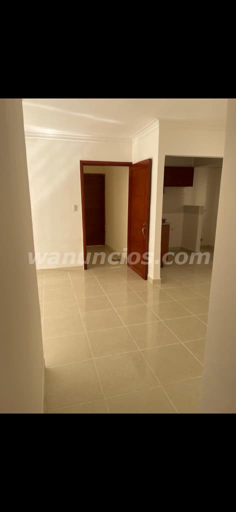 20.000 Pesos - Alquilo a partamento en Ciudad Juan Bosch, 1er piso. 3