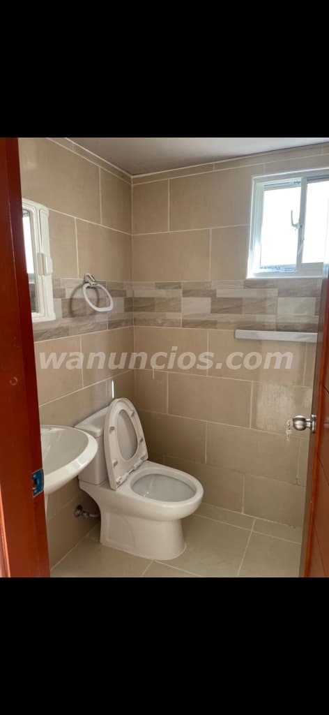 20.000 Pesos - Alquilo a partamento en Ciudad Juan Bosch, 1er piso. 5