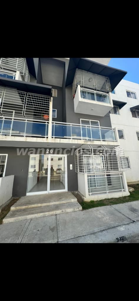 4.800.000 Pesos - Apartamento de venta en la Av. Las Américas, Sto. Dgo. Este.