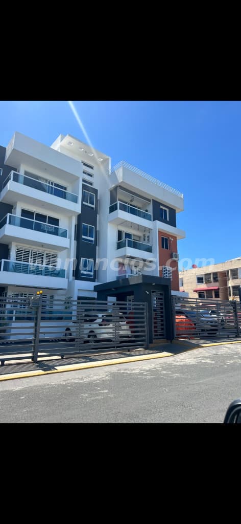 149.000 US$ - Se vende hermoso apartamento, en tropical del Este. SDE.