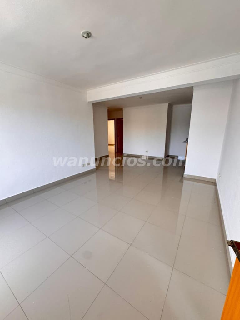 650.000.000 Pesos - Apartamentos de 3 habitaciones, 2 baños, sala, comedor, cocina, galería, 2 parqu 5