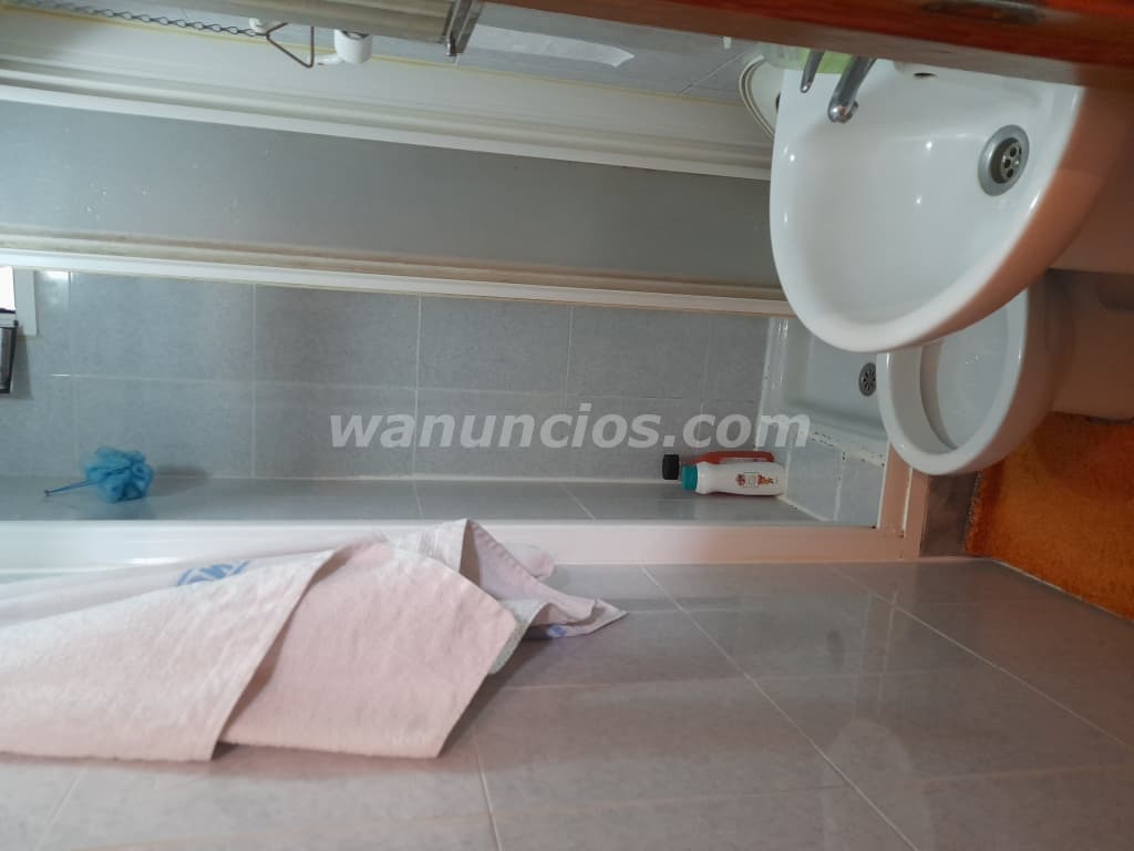 1 € - Chico busca chica soltera para compartir apartamento sin coste te interesa? (Centro Madrid) 4
