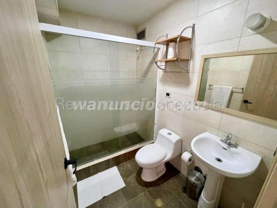 65.000 US$ - Apartamento en venta en zona Este de Barquisimeto (Zona Este Barquisimeto) 2