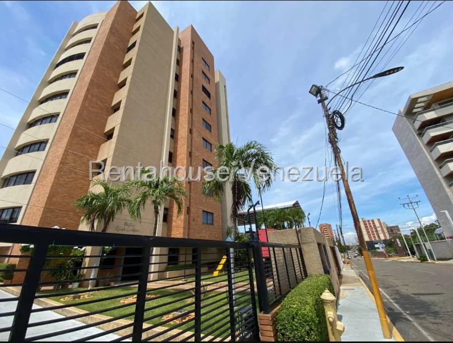 1.500 US$ - Comodo Apartamento En Alquiler En El Sector Bellas Artes (Sector Bellas Artes, MCBO)