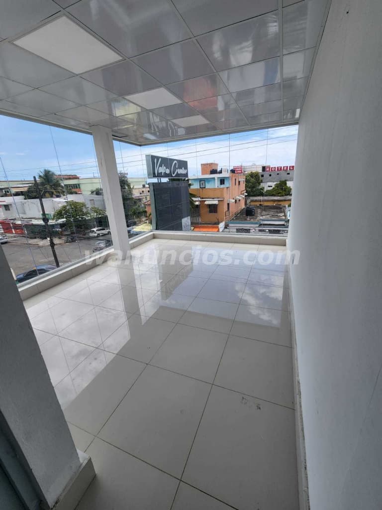 30.000 Pesos - Locales en alquiler con las 3b, rentalo ya, info via whatsap! (Santo Domingo Este)