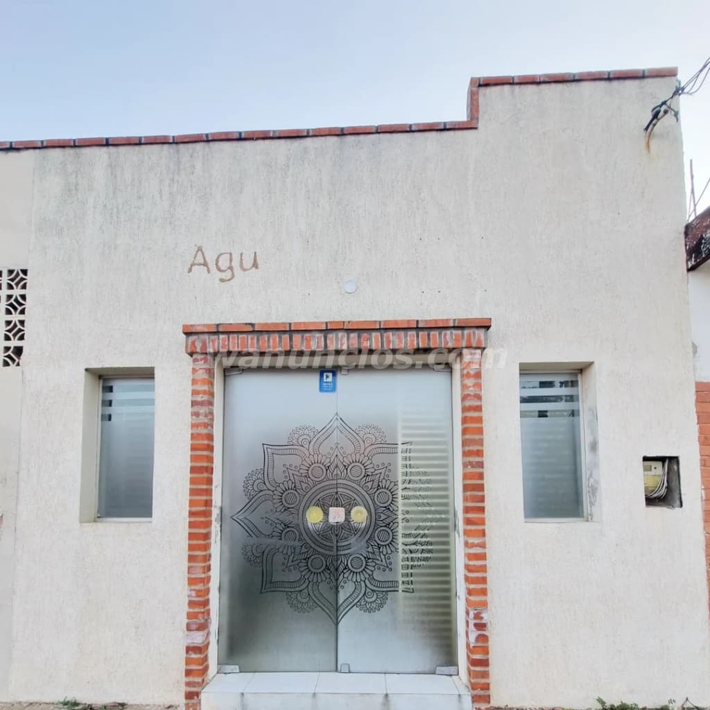 1.500.000 Guaranies - Alquilo Salón Comercial Fdo. de la Mora, a una cuadra del Paseo 1811 (Fdo. de  2