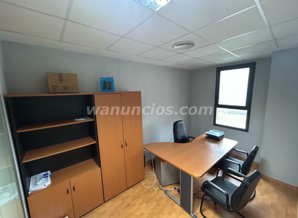 1.200 € - Oficina alquiler con 4 despachos y cocina (Carabanchel) 2