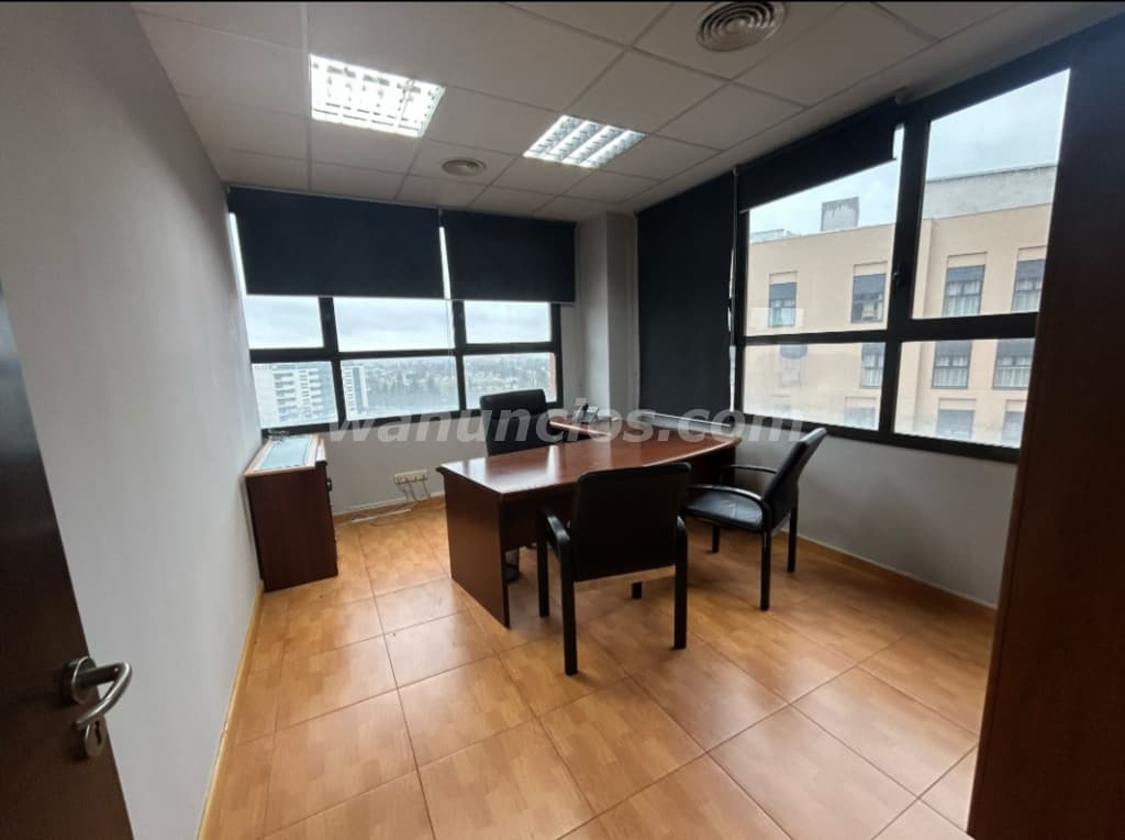 1.200 € - Oficina alquiler con 4 despachos y cocina (Carabanchel) 5