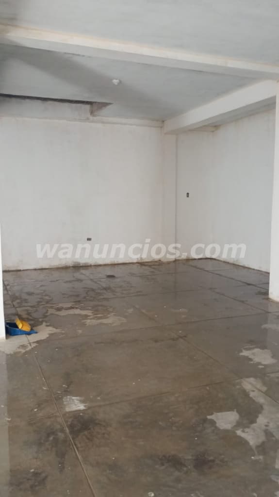 60.000 US$ - Se vende o alquila Almacén -Calle El Carmen 2