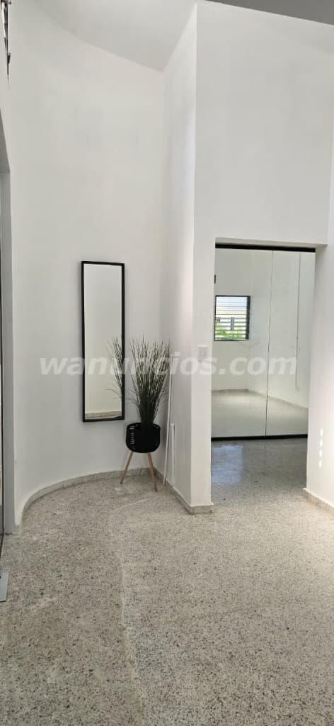 23.000 Pesos - Renta Módulos Comerciales, excelente Ubicación (La Española, Villa Olga) 2