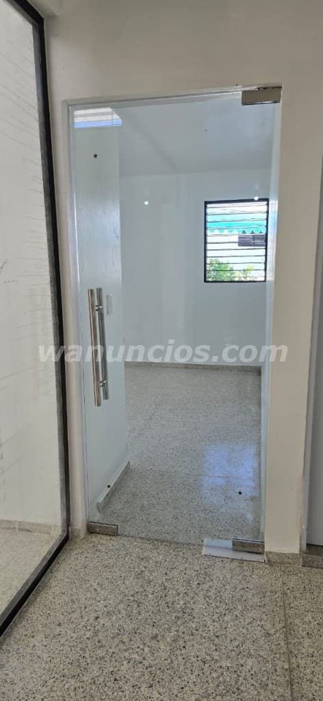 23.000 Pesos - Renta Módulos Comerciales, excelente Ubicación (La Española, Villa Olga) 3