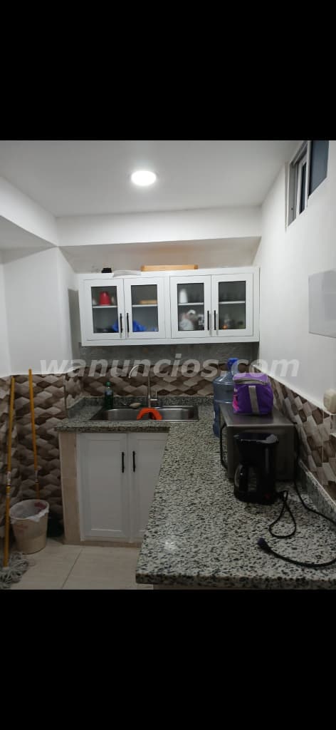 21.000.000 Pesos - Se venden 2 locales comerciales al borde de Avenida, Excelente Ubicación. 4