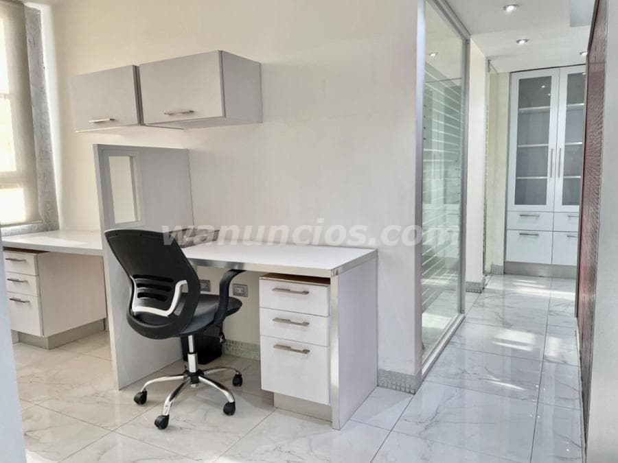 600 US$ - Preciosa oficina en alquiner en C.C. Puente Real (Nueva Barcelona) 4