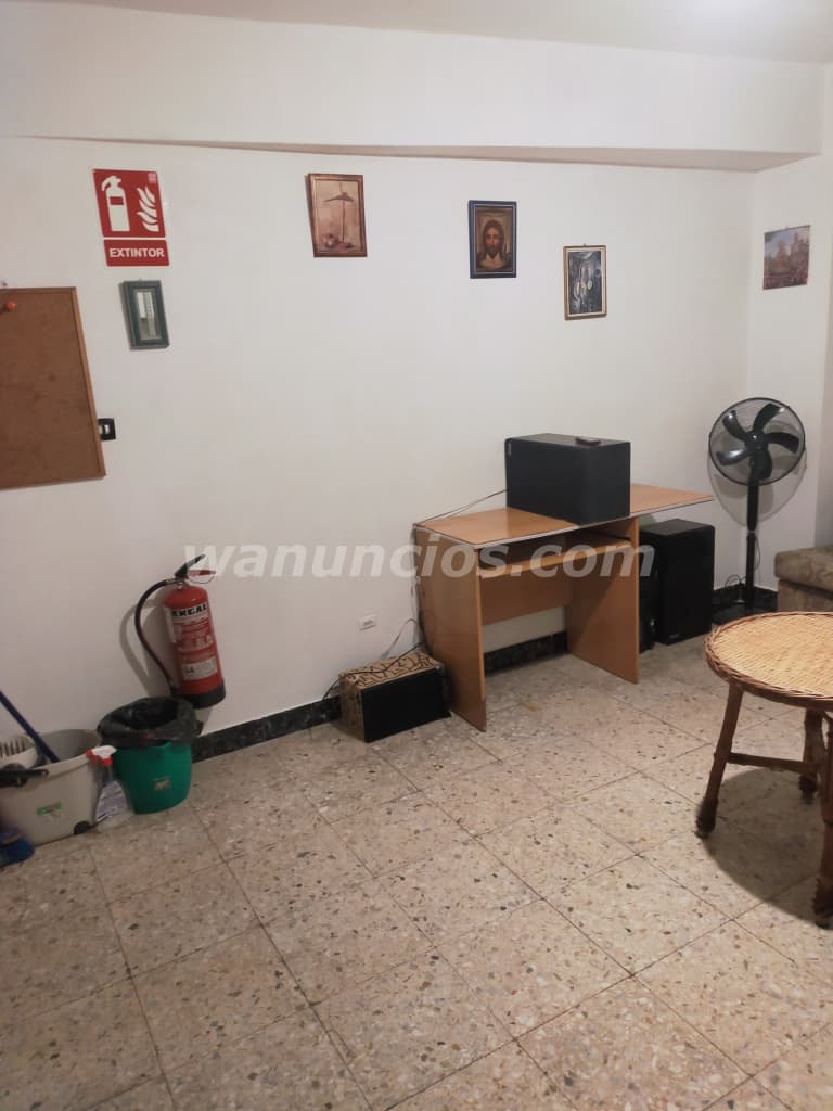 130 € - Alquilo local económico ideal para oficina o almacén 4