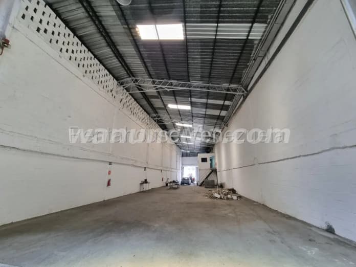 4.000 US$ - Se ALQUILA galpón con gran espacio en La Yaguara (La Yaguara, DDTO Capital) 4