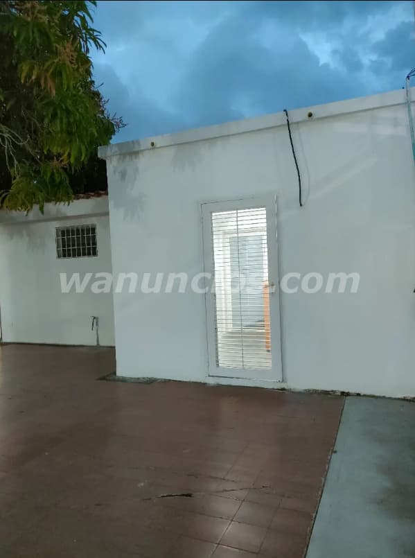 300 US$ - OFICINAS EN ALQUILER, CERCA DEL DORAL MALL (Avenida Fuerzas Armadas, MCBO) 3