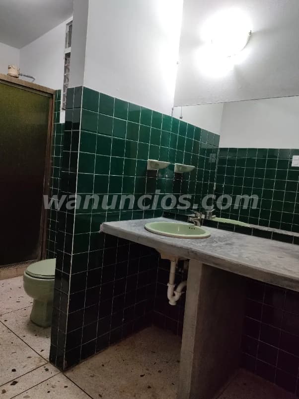 300 US$ - OFICINAS EN ALQUILER, CERCA DEL DORAL MALL (Avenida Fuerzas Armadas, MCBO) 4