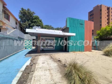 1.000 US$ - CASA COMERCIAL EN ALQUILER EN TIERRA NEGRA (Sector Tierra Negra, MCBO)