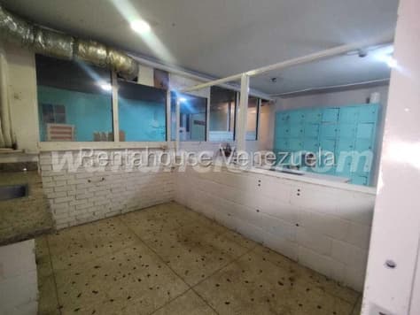 1.000 US$ - CASA COMERCIAL EN ALQUILER EN TIERRA NEGRA (Sector Tierra Negra, MCBO) 2