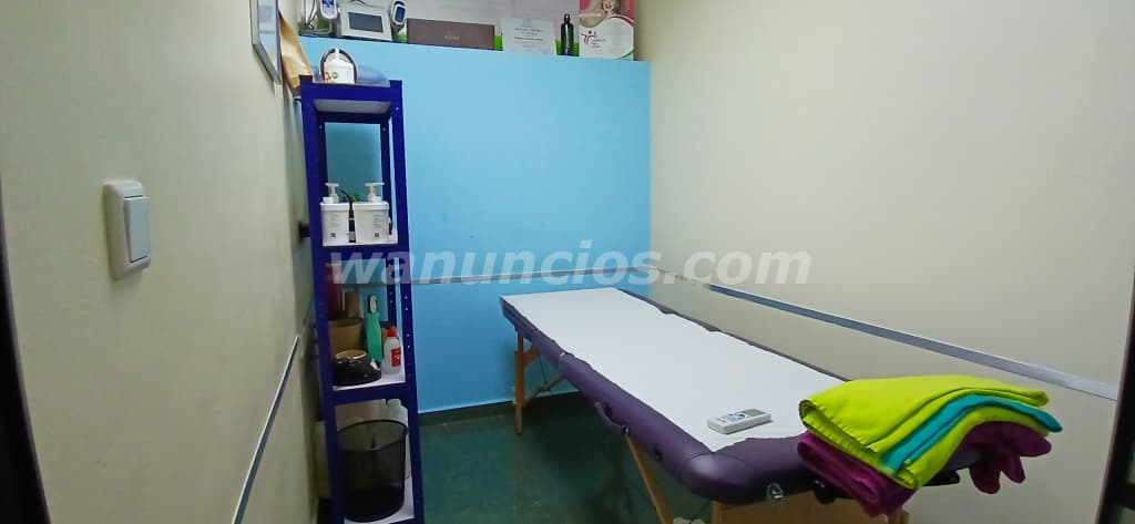 290 € - Alquiler oficina para masajes, estética Torrevieja (Plaza del Cuba) 2