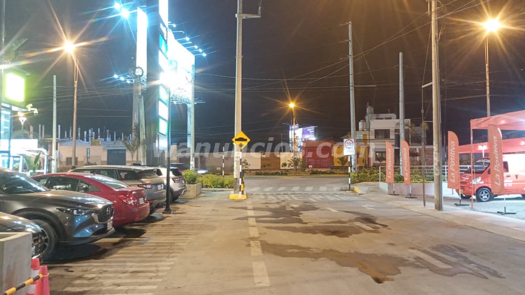 3.000 Soles - ALQUILER TERRENO 300 METROS FRENTE AL MALL KM40 (LURIN) 3