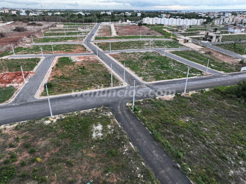 5.700 Pesos - Oferta de madre, proyecto de solares en Caleta, la Romana.