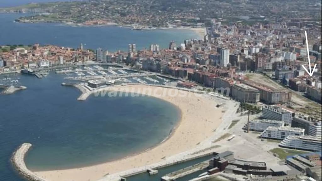 425 € - Ocasión Verano Gijón 3 dormitorios Julio, Agosto (centro)