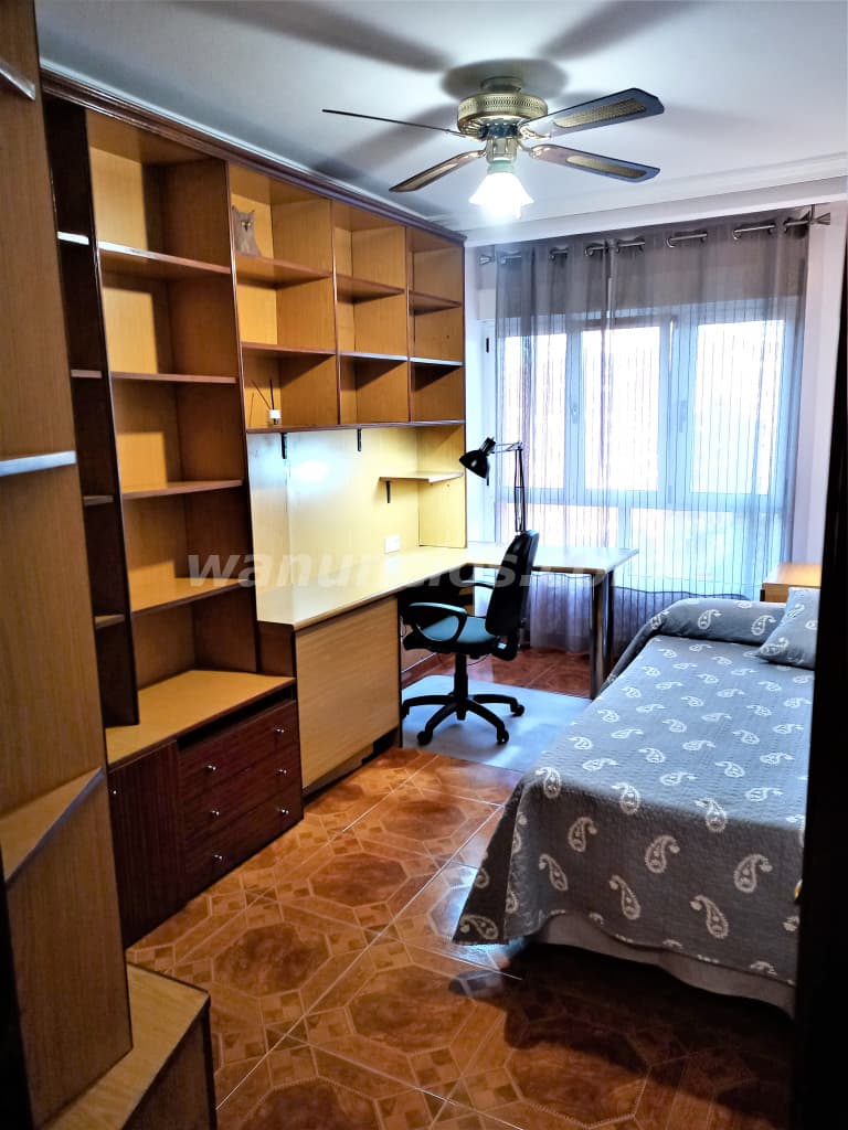 425 € - Ocasión Verano Gijón 3 dormitorios Julio, Agosto (centro) 5