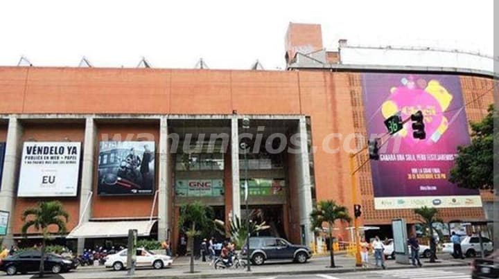 200 US$ - Alquilo Habitación Cerca Centro Comercial Plazas Las Américas (El Cafetal Avenida Principa