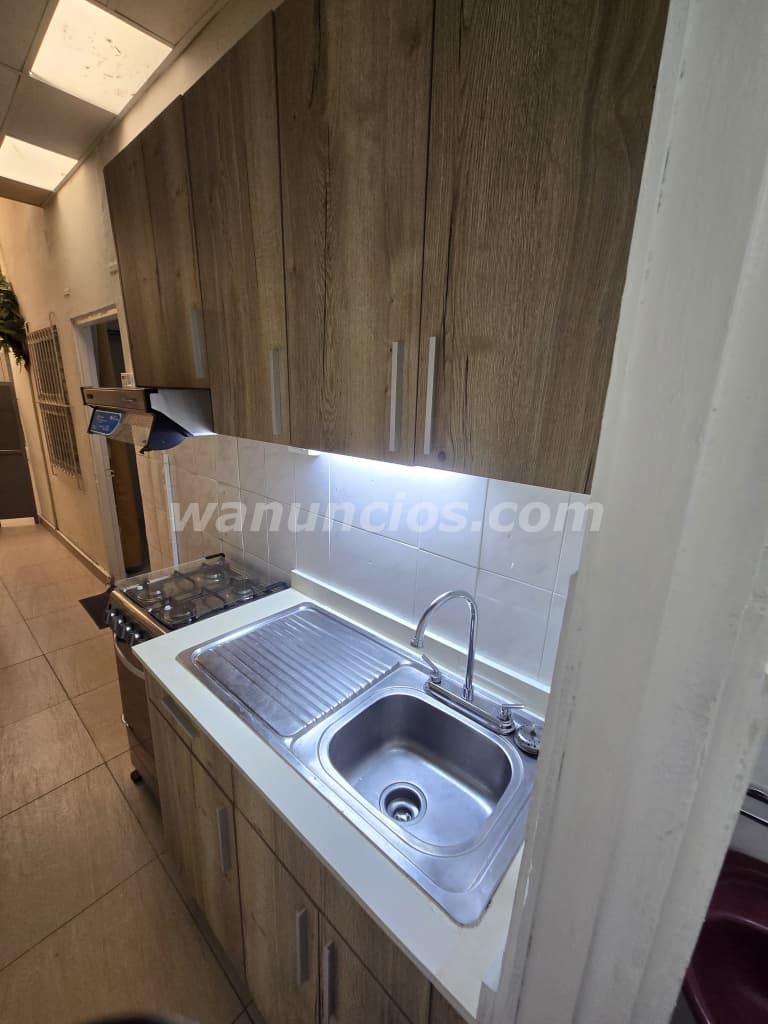 375 US$ - ALQUILO HABITACIÓN INDEPENDIENTE COMPLETAMENTE PRIVADA CON ENTRADA PRIVADA. (Avenida Ricar