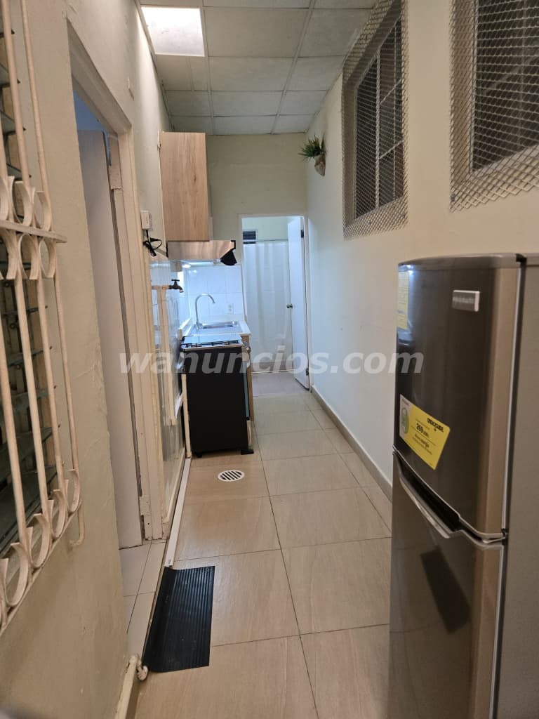 375 US$ - ALQUILO HABITACIÓN INDEPENDIENTE COMPLETAMENTE PRIVADA CON ENTRADA PRIVADA. (Avenida Ricar 2
