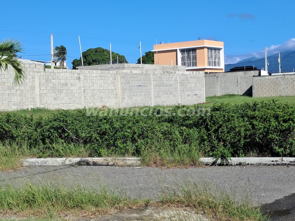 7.500 Pesos - Solar de 344m en Exclusivo Residencial SOMBRERO Baní. (SOMBRERO BANI) 2