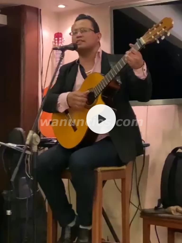 Trio show de boleros en caracas serenatas (La california) 3