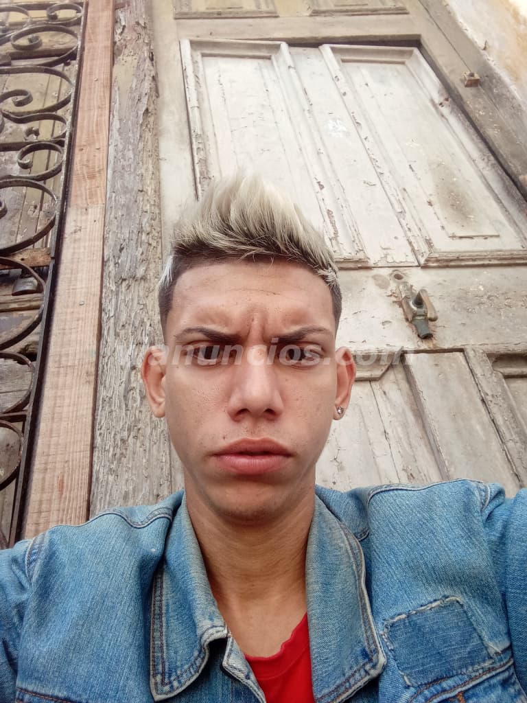 Soy un chico lindo vien dotado y apuesto (La Habana) 2