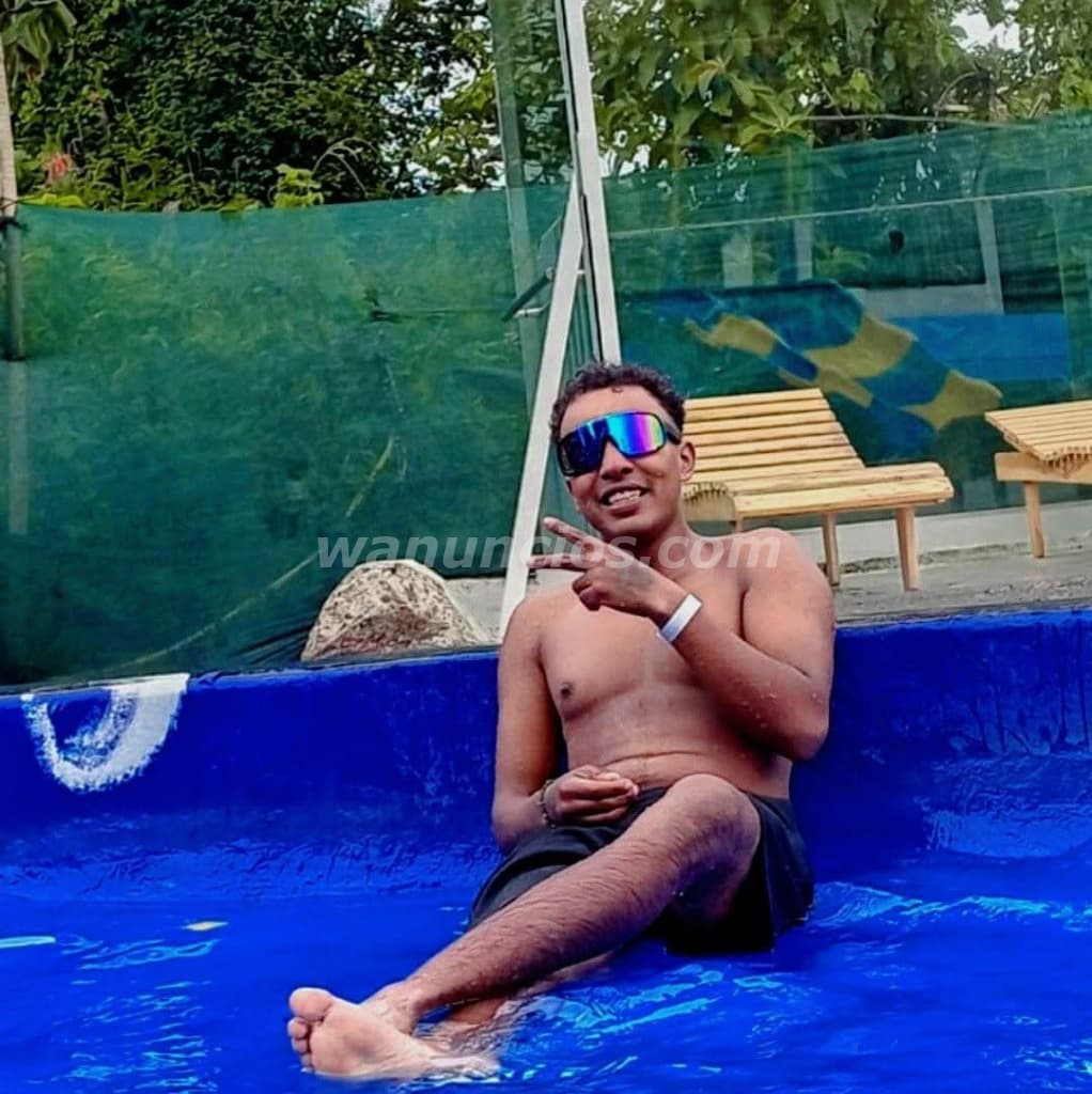 La felicidad el uno hay que sé feliz como somos (Centra)
